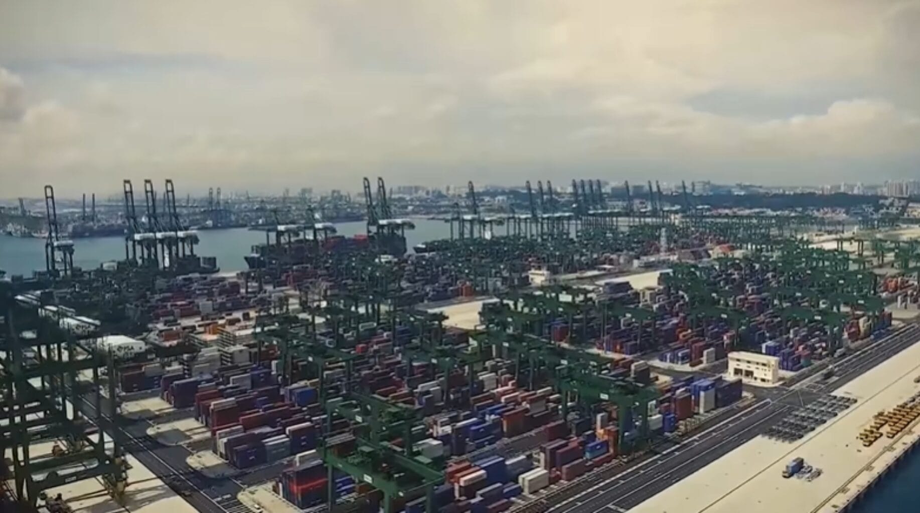 Porto Tuas Singapura pais menor do mundo obras infraestrutura