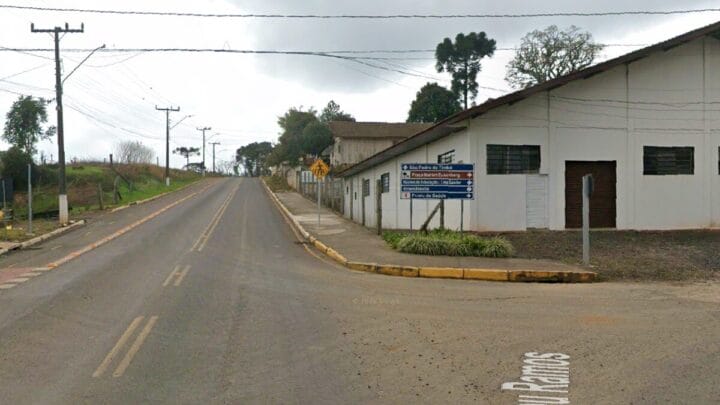 Cruzamento onde o atropelamento aconteceu (Foto: Google Street View, Reprodução)
