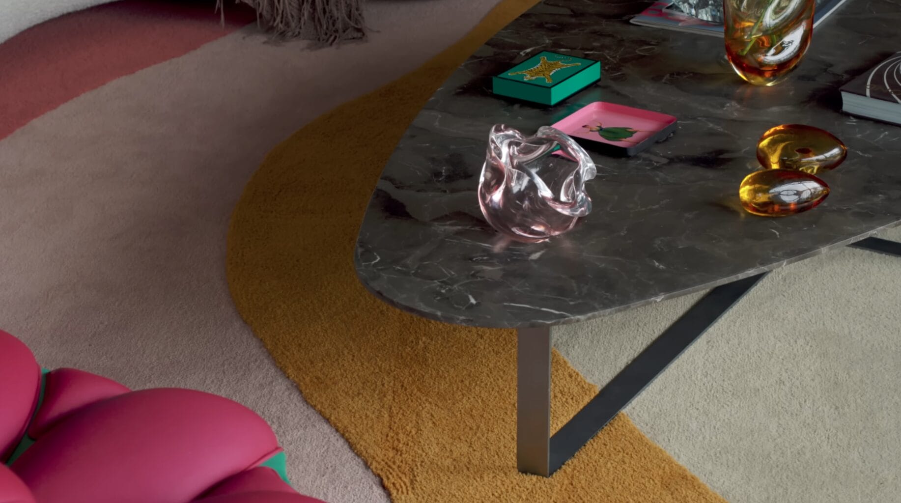 Neste v&iacute;deo da Casa Vogue Brasil, o casal famosos apresenta seu primeiro apartamento planejado em conjunto em S&atilde;o Paulo. 