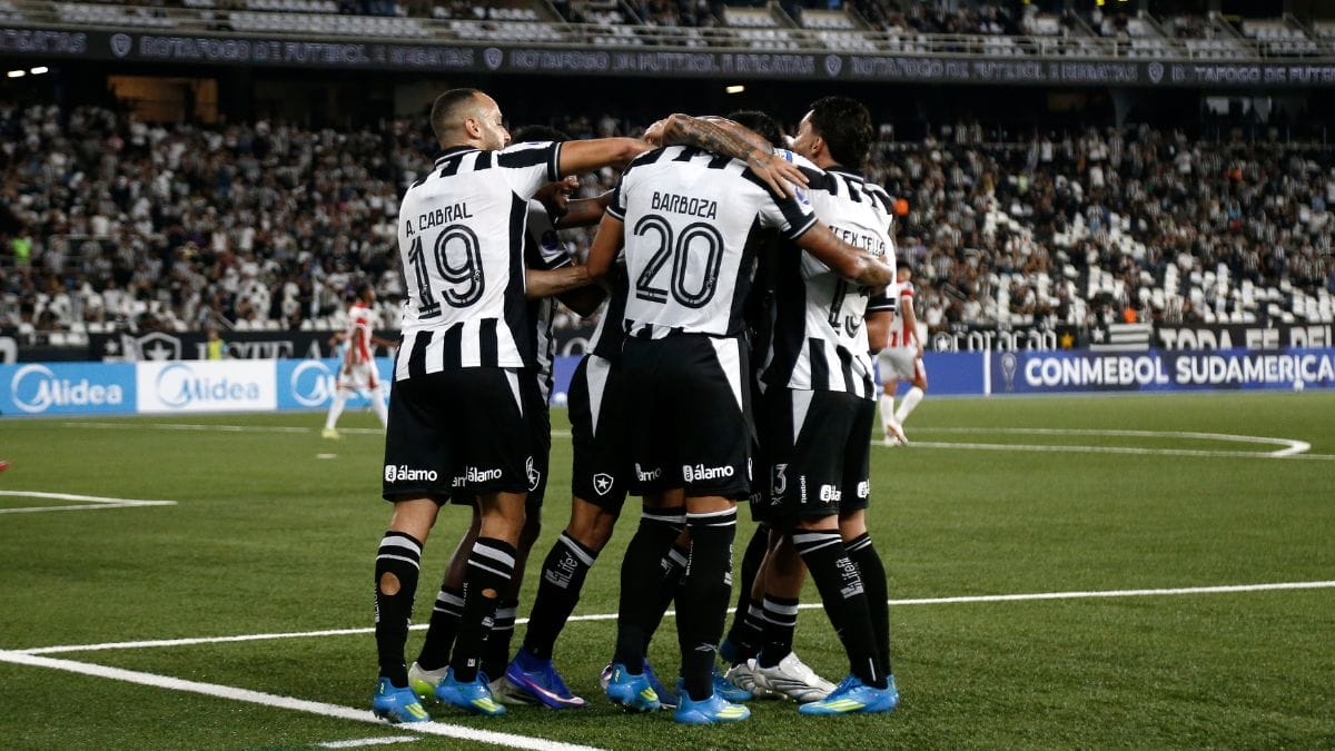 Botafogo barra titular absoluto