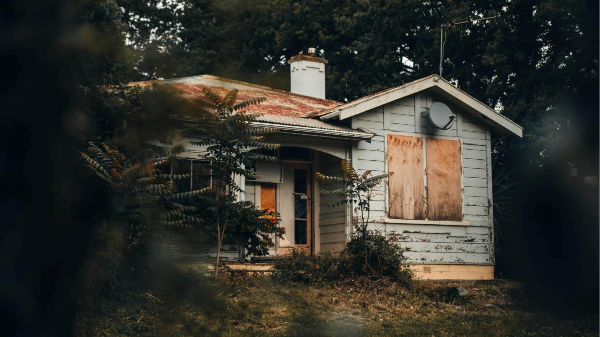 Casas s&atilde;o deixadas para tr&aacute;s enquanto a popula&ccedil;&atilde;o diminui (Foto: Pexels)