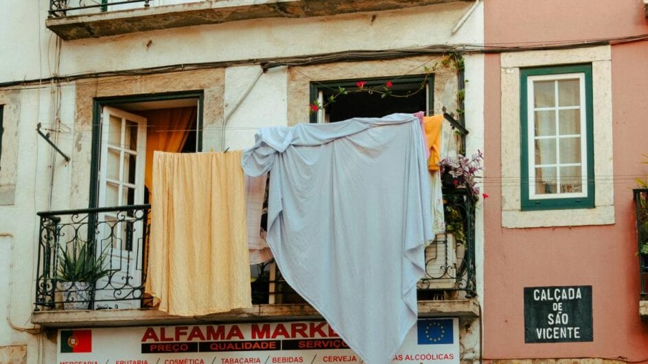 Ideias simples de reaproveitamento viralizaram nas redes por unir praticidade, organização e sustentabilidade (Foto: Pexels)