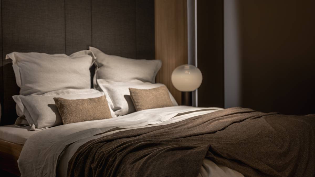 O quarto começa a ficar mais leve e equilibrado (Foto: Magnific)