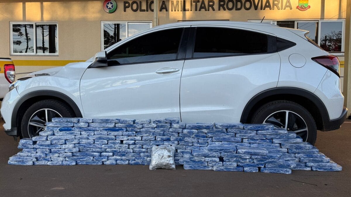 Nervosismo de casal em rodovia de SC entrega carregamento milion&aacute;rio vindo do Paraguai