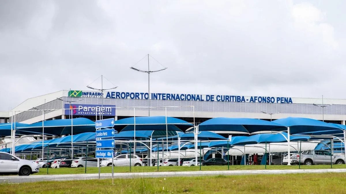 Entrevista foi feita no Aeroporto de Curitiba