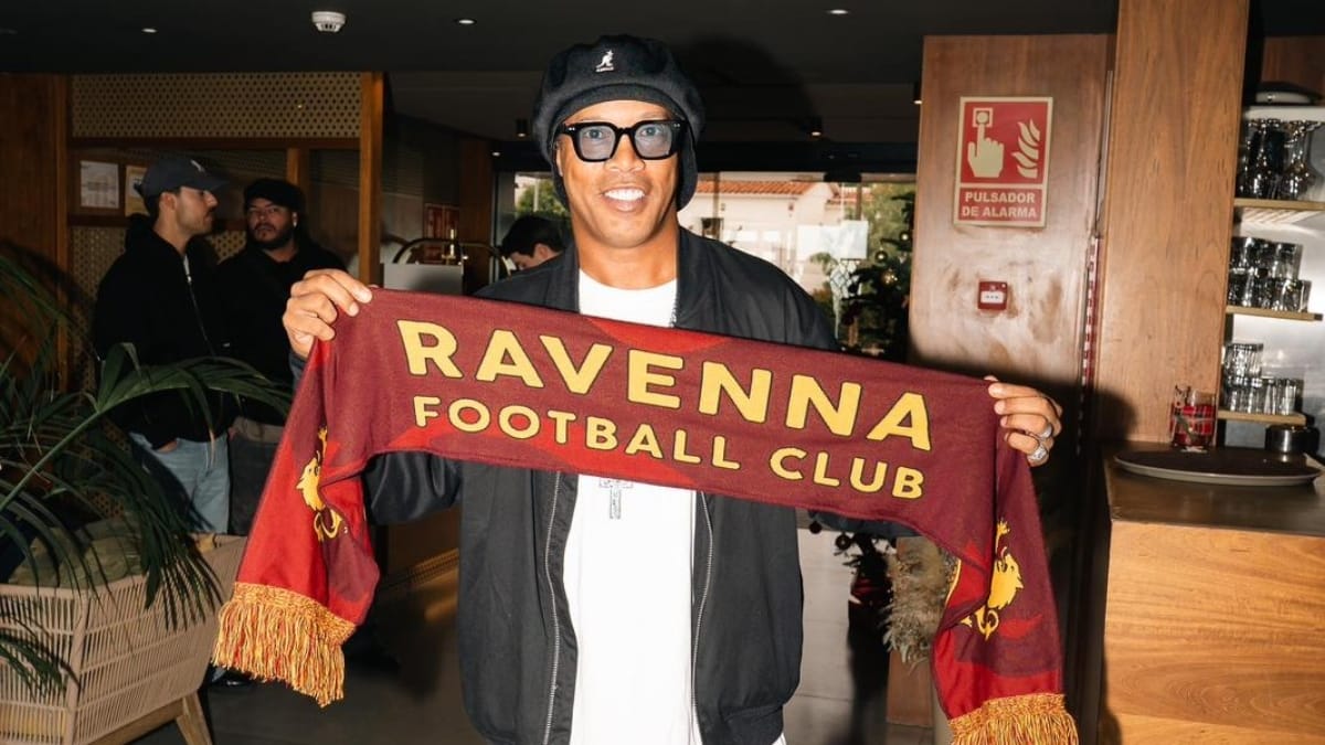 Ronadinho assinou com o clube da Itália (Foto: Redes sociais, Reprodução)