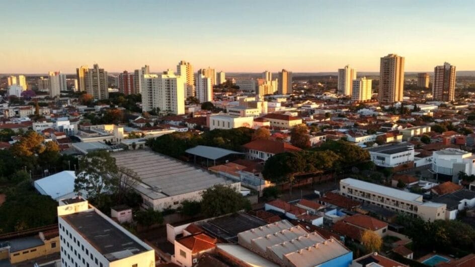 Araraquara aparece entre as cidades médias com melhor qualidade de vida do Brasil, segundo levantamento nacional que avalia indicadores sociais e urbanos. (Foto: Divulgação/Prefeitura de Araraquara)