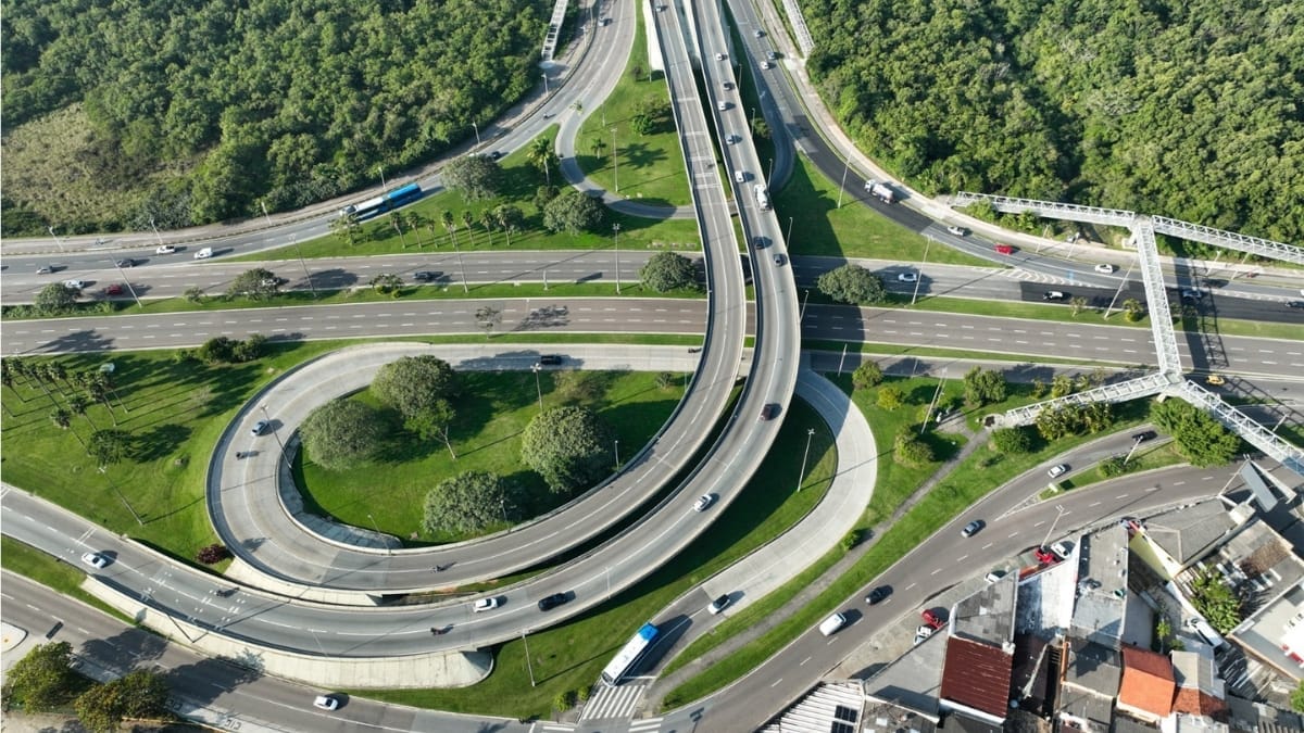 Atualmente, o elevado conta com duas faixas