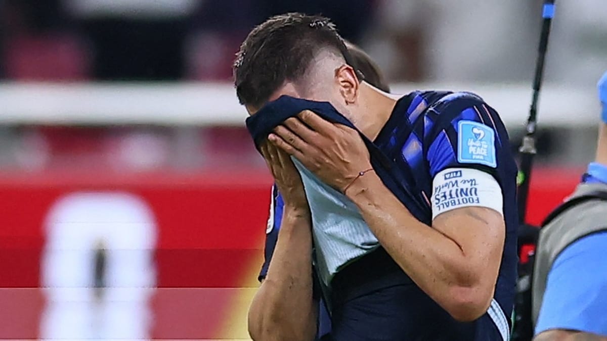 Jogadores ficaram desolados ap&oacute;s a elimina&ccedil;&atilde;o (Foto: REUTERS)