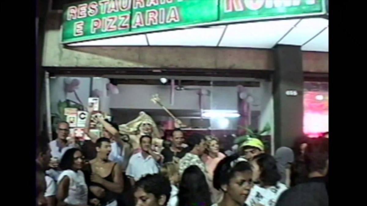 Carnaval no Roma marcoun a cena LGBTQIAPN+ em Florianópolis entre 1970 e 2000