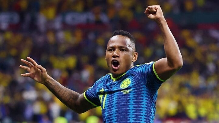 Campaz, ex-Grêmio, marcou o último gol colombiano na partida (Foto: REUTERS, Eloisa Sanchez)