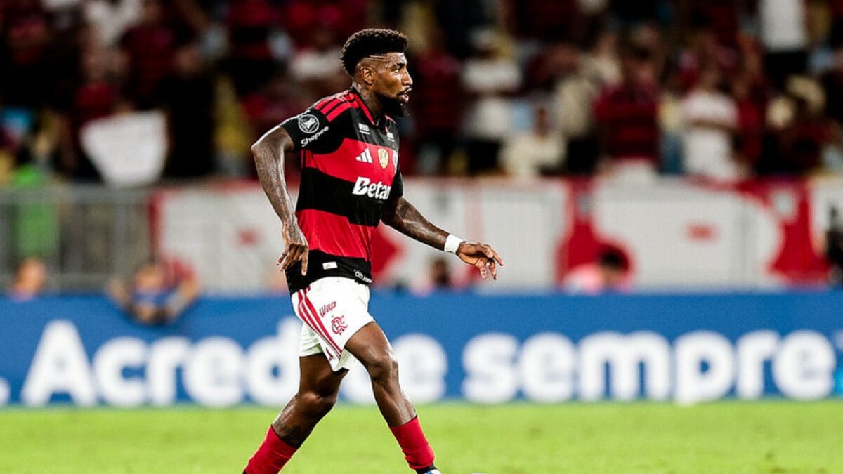 Emerson Royal recebeu proposta para deixar o Flamengo (Foto: Gilvan de Souza, Flamengo)