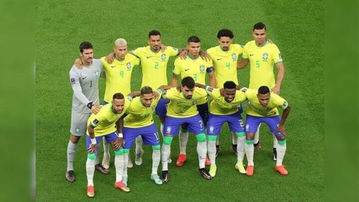 Escalação do Brasil contra Sérvia na Copa do Mundo 2022, edição que motivou Fifa a aplicar inteligência artificial na moderação de redes sociais