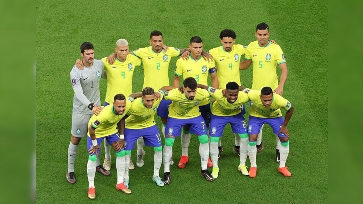 Escalação do Brasil contra Sérvia na Copa do Mundo 2022, edição que motivou Fifa a aplicar inteligência artificial na moderação de redes sociais