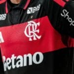 Flamengo negocia atacante com rival da Série A após receber nova investida pelo jogador