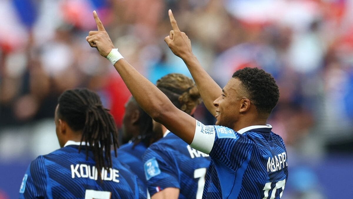 Mbappé empatou em gols com Ronaldo na lista dos maiores artilheiros da história das Copas (Foto: REUTERS/Claudia Greco)