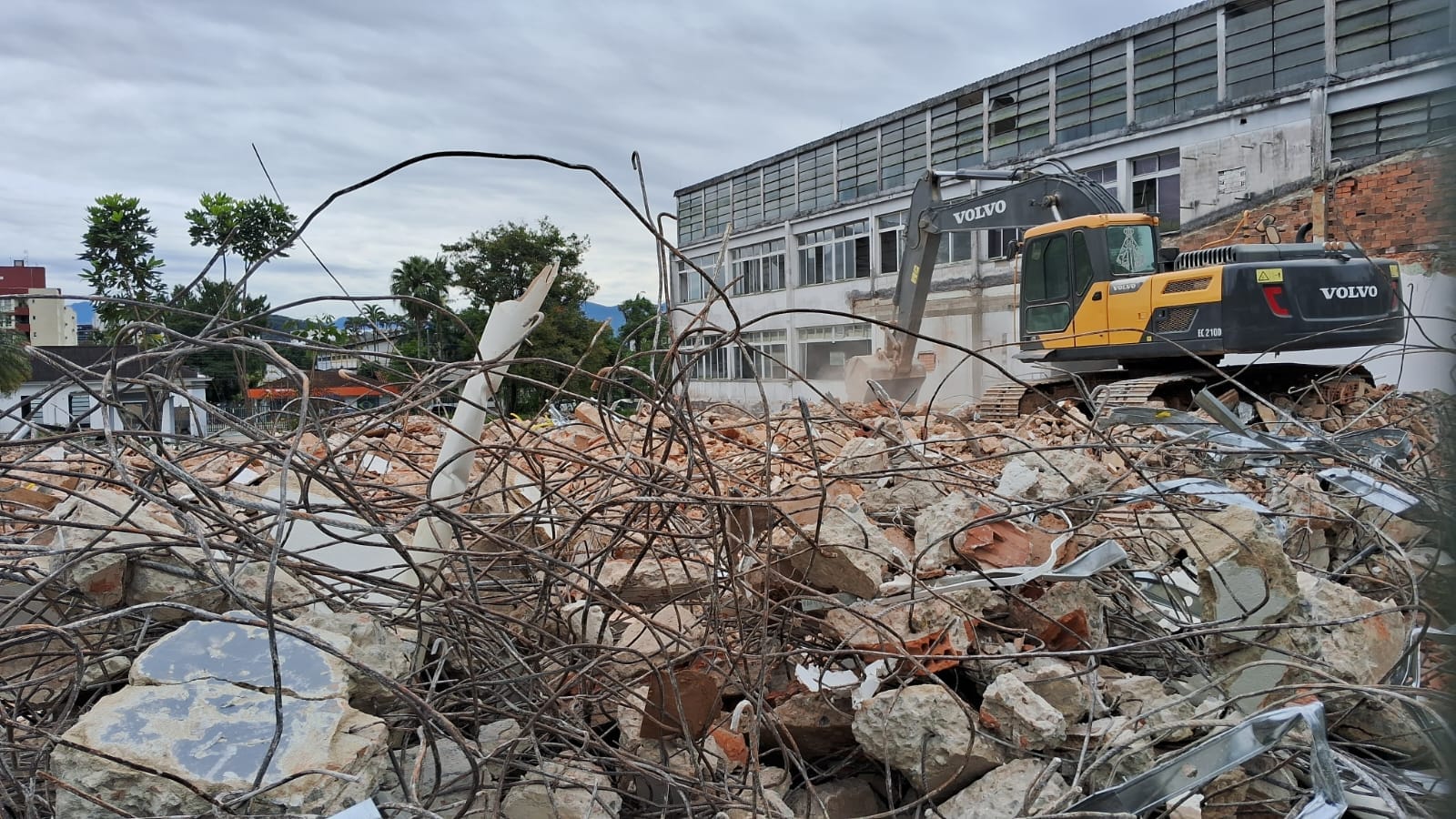 Kavo, demolição da Kavo em Joinville