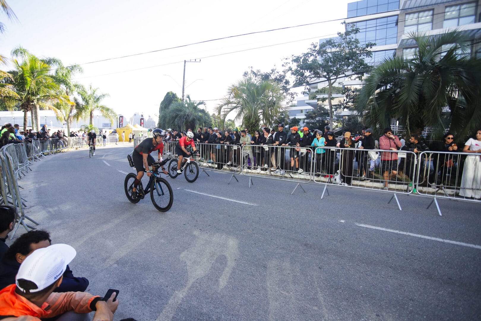 Prova do Ironman reuniu competidores em várias partes da Ilha de Santa Catarina, em Florianópolis