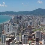 R$ 300 mil em indenização: três pessoas são condenadas por anunciar imóveis sem registro em SC