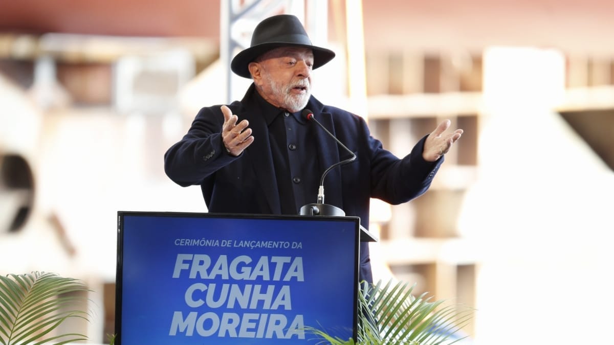 Lula inaugura Fragata Cunha Moreira em Itaja&iacute; (Foto Patrick Rodrigues, NSC)