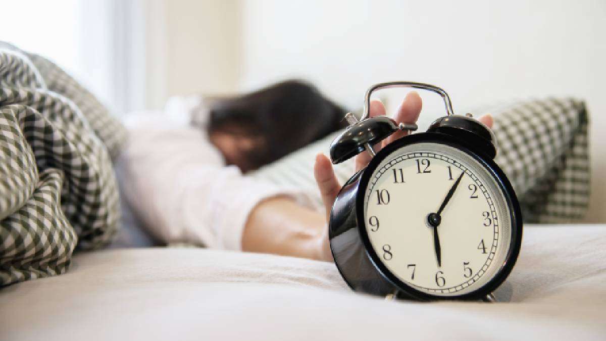 Mesmo após várias horas na cama, o corpo pode não se recuperar quando a qualidade do sono é prejudicada durante a noite (Foto: Magnific)