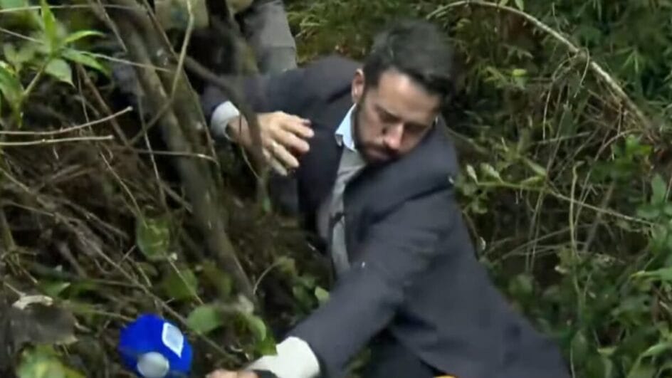 Queda ao vivo interrompe entrada de repórter ao vivo em reportagem sobre buscas por idoso