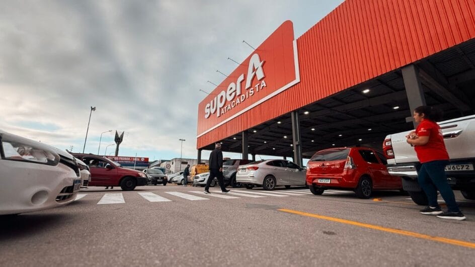 Inauguração do Super A em São José