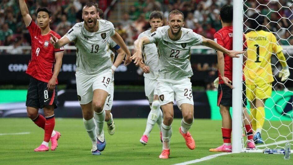 Tchéquia celebra gol contra a Coreia do Sul (Foto: Reuters, Paul Childs)