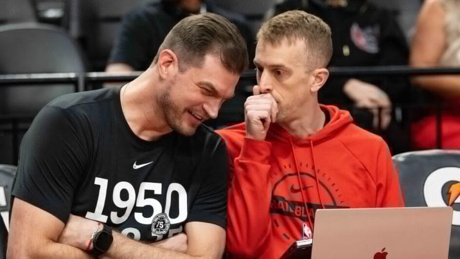 Tiago Splitter é o novo técnico do Chicago Bulls (Foto: Ian Cox, Portland Trail Blazers)