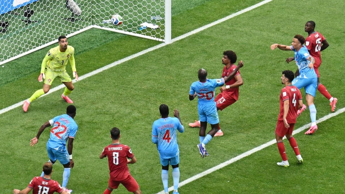 Yoane Wissa, da RD Congo, comemora o primeiro gol da equipe (1)