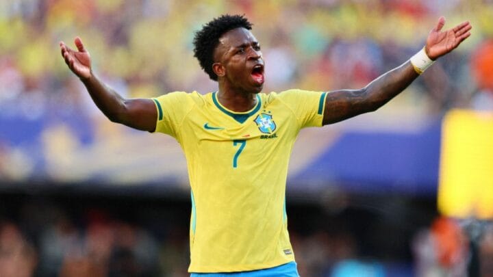 Vini Jr marcou o gol brasileiro na estreia (Foto: REUTERS)