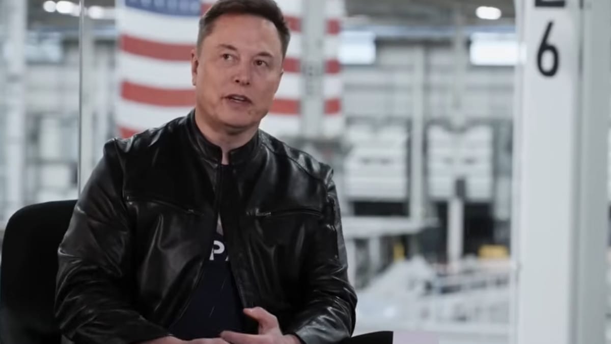 Elon Musk rebate críticas que negam viabilidade de infraestrutura de IA no espaço