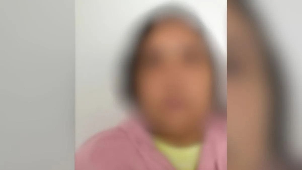 falsa adolescente