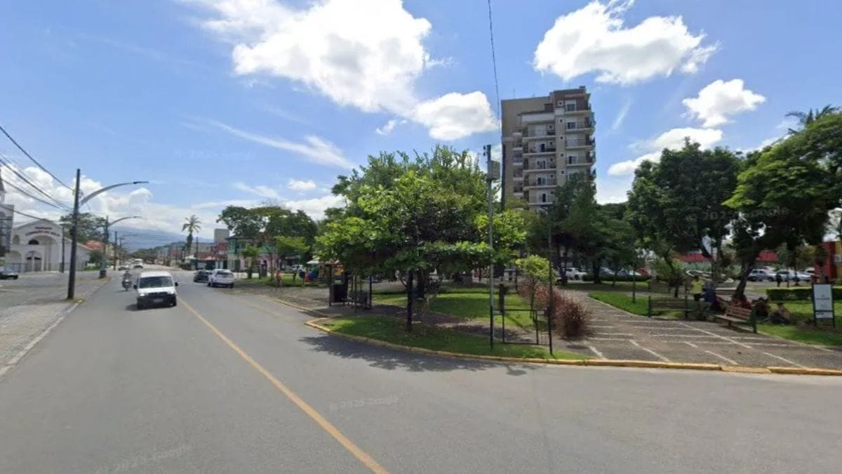 falsa adolescente em joinville