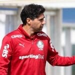 Palmeiras recusa oferta da Europa por meia e define preço para venda