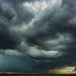 Alerta vermelho: Inmet amplia aviso e coloca 80 cidades de SC em grande perigo para chuvas torrenciais de 100 mm