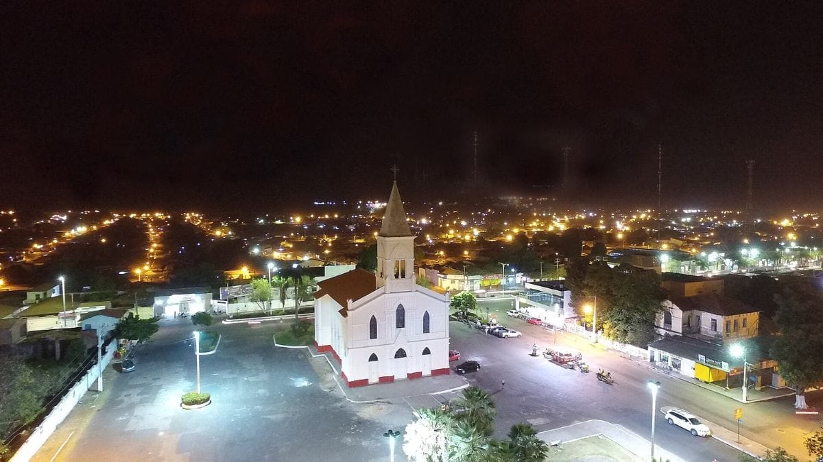 Vista área da Igreja de São Sebastião, na idade de Codó, Maranhão