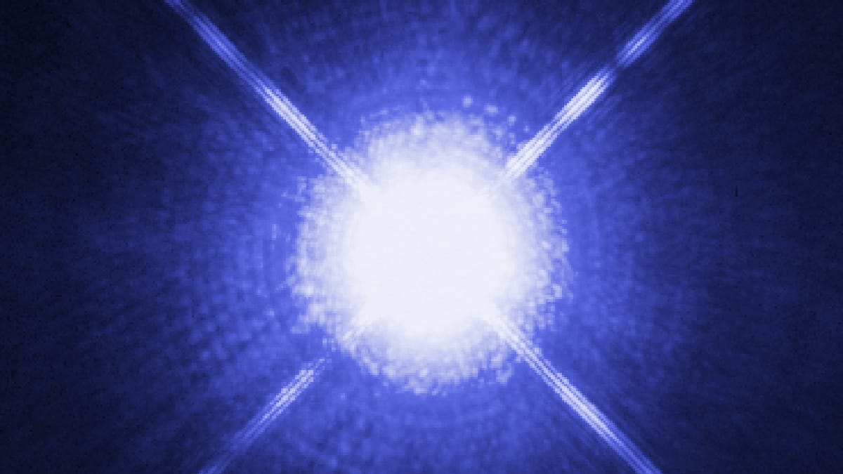 Anãs brancas são restos compactos de estrelas que perderam suas camadas externas (Foto: NASA, ESA, H. Bond, M. Barstow, Bokus / Wikimedia Commons)