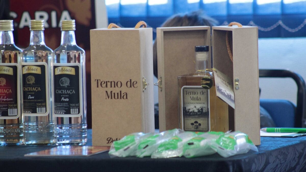 Cachaça Casa Debiasi, em Ipuaçu