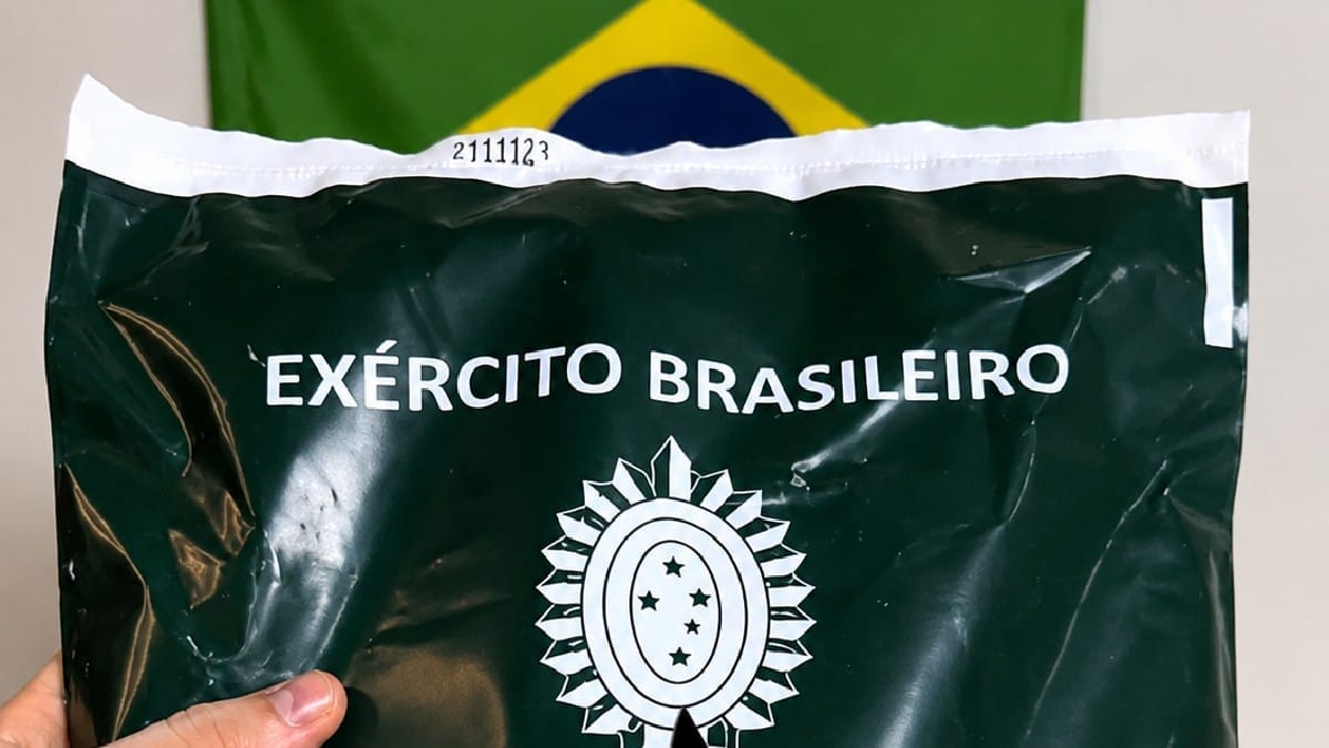 Feita para missões e emergências, a ração operacional traz um pouco de tudo em doses individuais (Foto: Reprodução / Instagram / scolf_army)