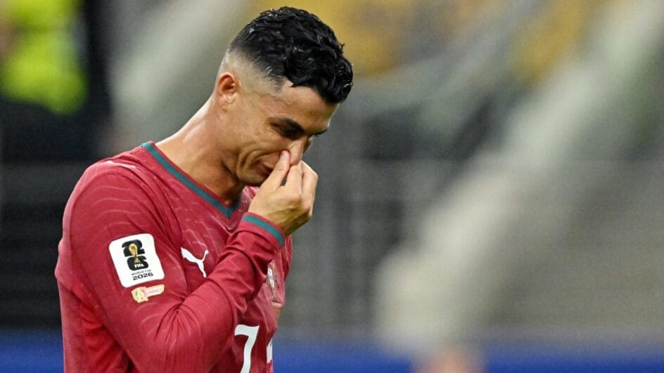 Cristiano Ronaldo foi eliminado com Portugal na Copa (Foto: REUTERS)