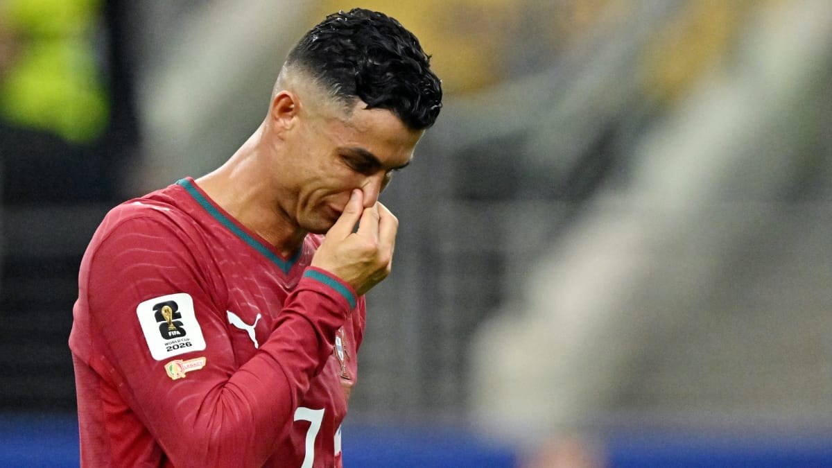 Cristiano Ronaldo foi eliminado com Portugal na Copa (Foto: REUTERS)