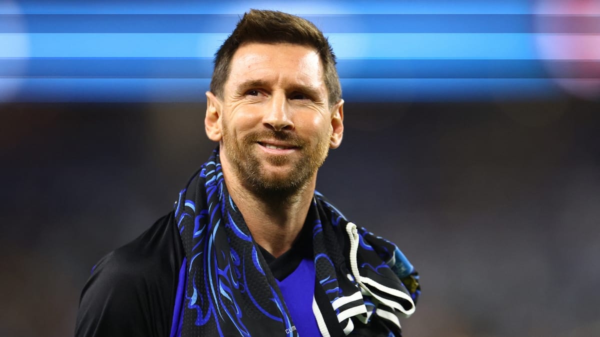 Lionel Messi é titular pelo lado argentino (Foto: REUTERS)