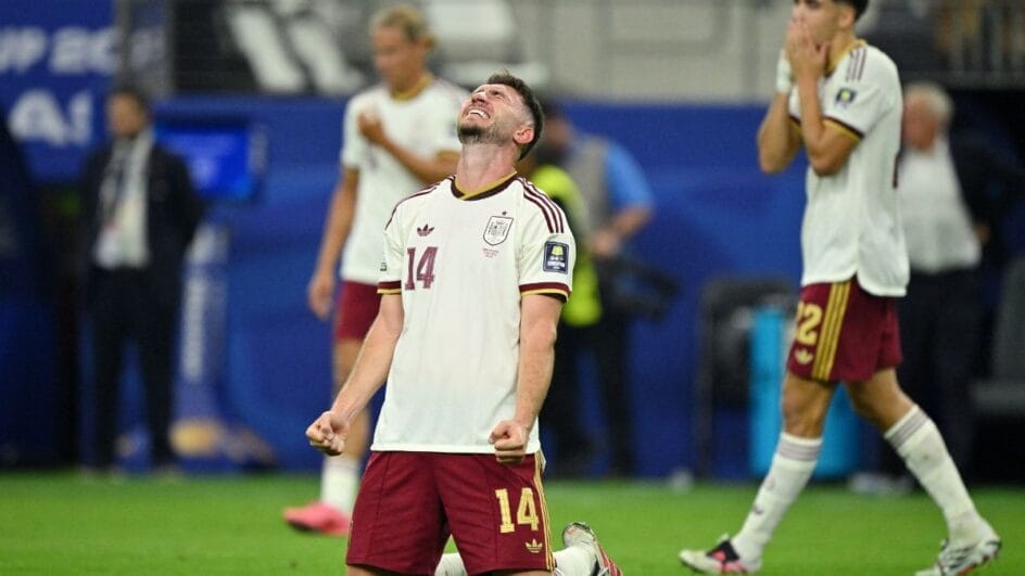 Zagueiro da Espanha, Laporte, foi um dos melhores em campo na semifinal contra a França (Foto: REUTERS)