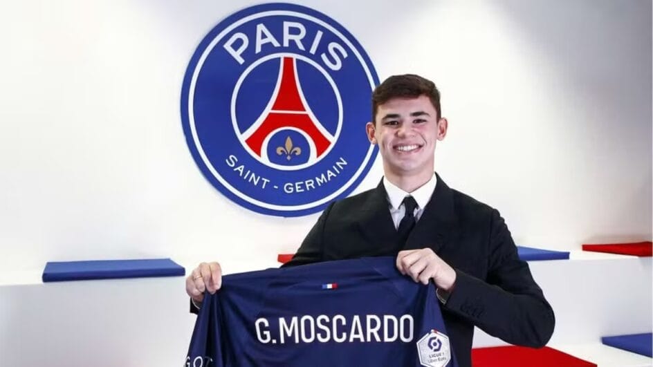 Gabriel Moscardo tem contrato com o PSG até 2028 (Foto: Divulgação, PSG)