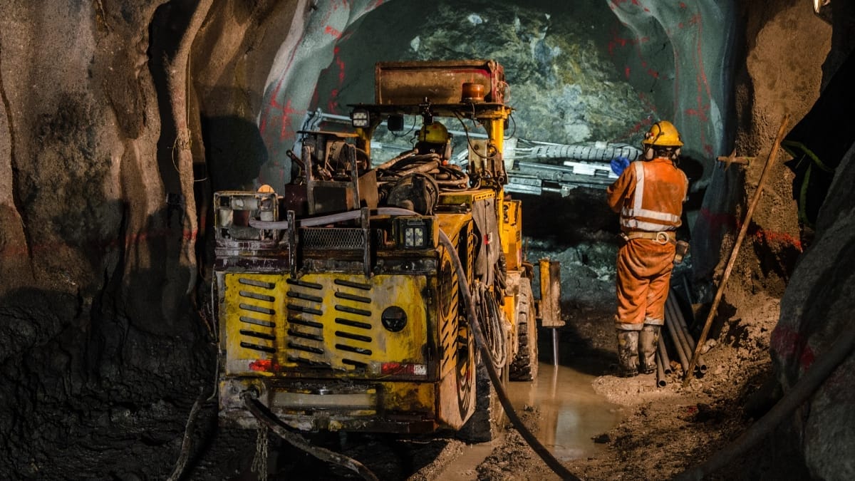 Ferramentas de mineração serão taxadas (Foto Banco de Imagens, Canva)