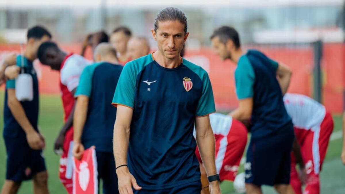 Filipe Luís ganha R$ 240 milhões com venda e avança para tirar Pulgar do Flamengo