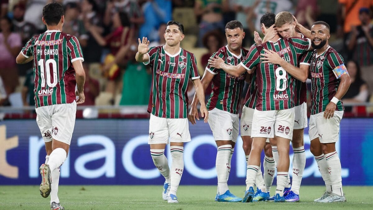 Equipes se enfrentam em amistoso (Foto: Marcelo Gonçalves, Fluminense)