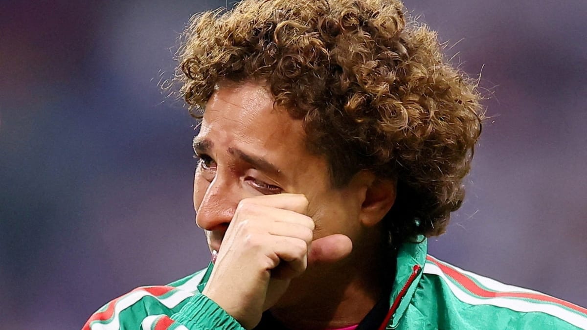 Ochoa chorou na última participação em Copas do Mundo (Foto: REUTERS)
