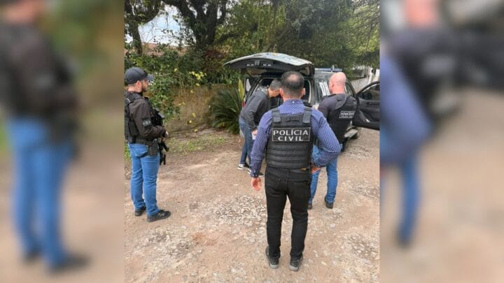 Professor é preso em Itapoá